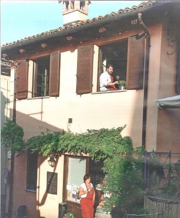 UNA SBICCHIERATA NEL CENTRO STORICO