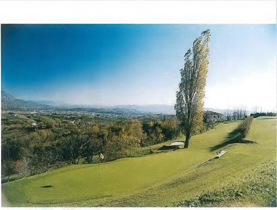Golf Club S. Floriano: Il fascino dell'antico e la verde bellezza di un campo panoramico singolare